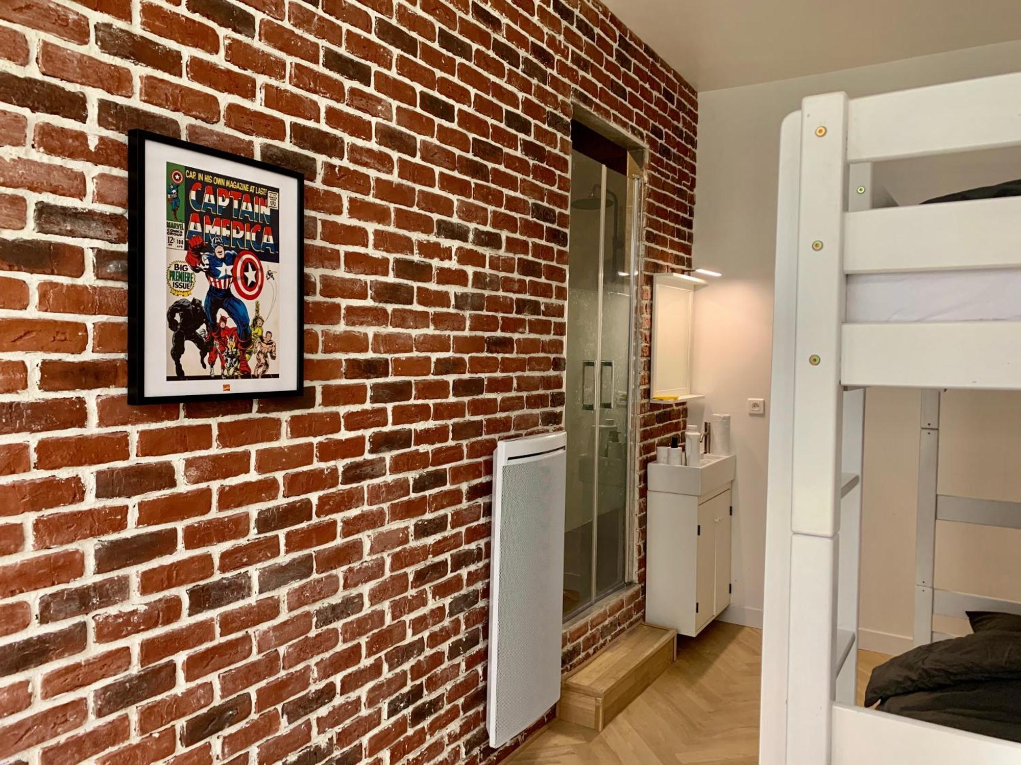 Charming Loft Style In Center Of Marais